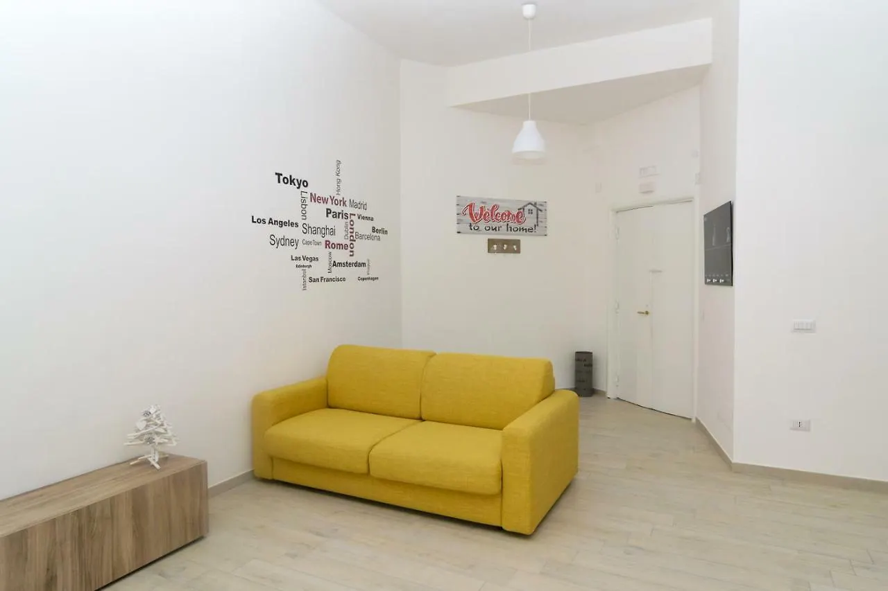דירות נאפולי Lazzarella Loft 0*,  איטליה